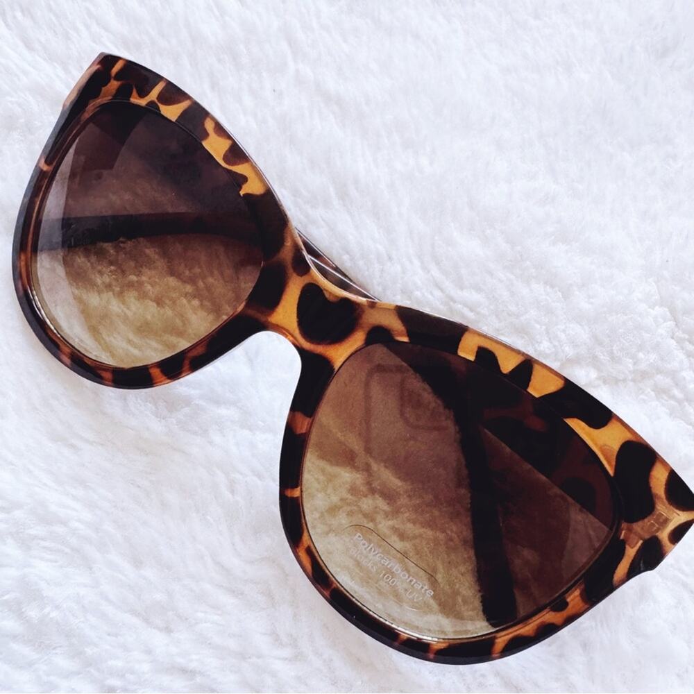 Mina Tortoise Brown Chic Sunglasses - Picture 2 of 12